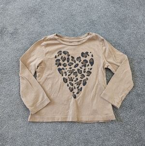 GAP Toddler Girls' Beige Long Sleeve Shirt with Leopard Print Heart, Size 2 Year